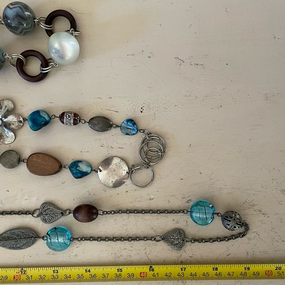 3 Color-Coordinated Necklaces - Picture 6 of 7